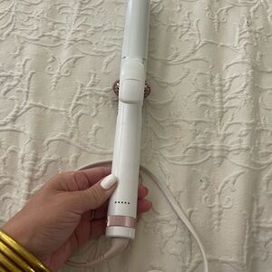 T3 White Curling Iron with Rose Gold Accents